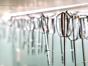 Spring Coating & Surface Finish Guide: Zinc Plating, Passivation & Powder Coating