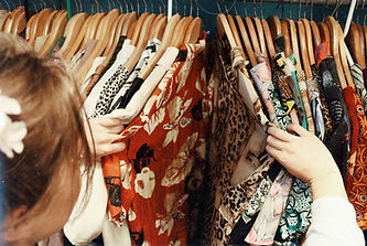 Shopping bus tour