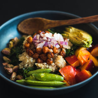 Quinoa & Roasted Veggie Detox Bowl