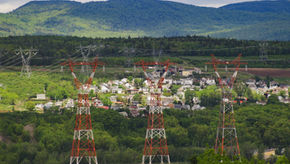 [Webinar] Optimizing Energy Savings for Grid - Connected Hybrid Systems with HOMER Grid 