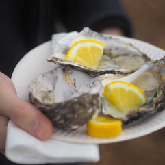 Casamentos com cardápio gourmet personalizado, Mini wedding com jantar gourmet harmonizado, Finger food sofisticado em evento intimista, Ilha gastronômica de queijos e antepastos para celebrações pequenas, Buffet gourmet exclusivo para eventos intimistas, buffet para casamentos em Curitiba, buffet finger food para casamentos em Curitiba , ostras de guaratuba recebem selo de indicação geográfica