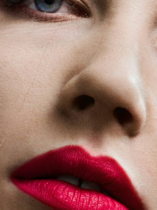 Are frosted lips cool again?