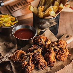 Amy Wings & Fries (4pc)