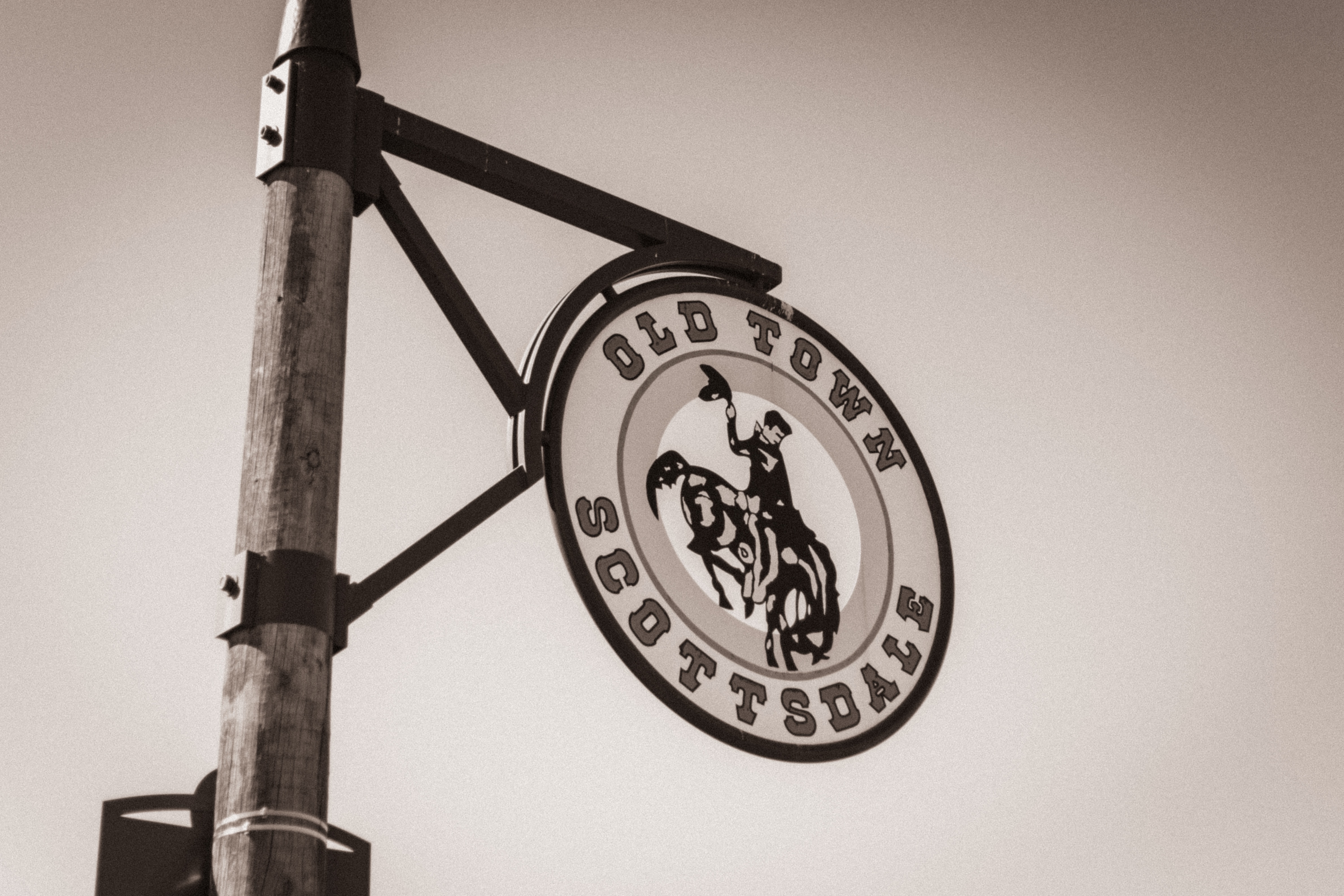 Capturing the Charm: Exploring Old Town Scottsdale Through the Lens
