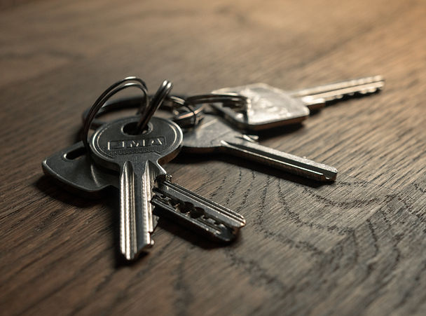 Image by Filip Szalbot