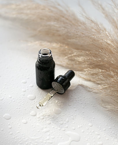 Humanenergetikerin Daniela Tembl; Aromatherapie Vorarlberg; Access Bars Vorarlberg; Kräuterpädagogik Voarlberg; Aromaberatung Daniela Tembl; Duft und Kräuter Workshops Vorarlberg; Daniela Tembl - Humanenergetik Vorarlberg;