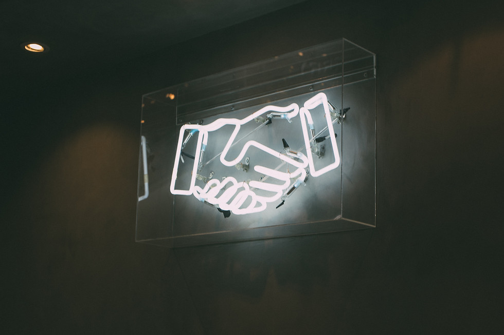 Image by charlesdeluvio