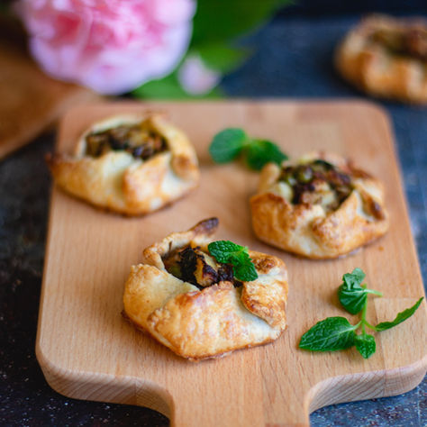 Enjoy Some Classic Israeli Appetizers