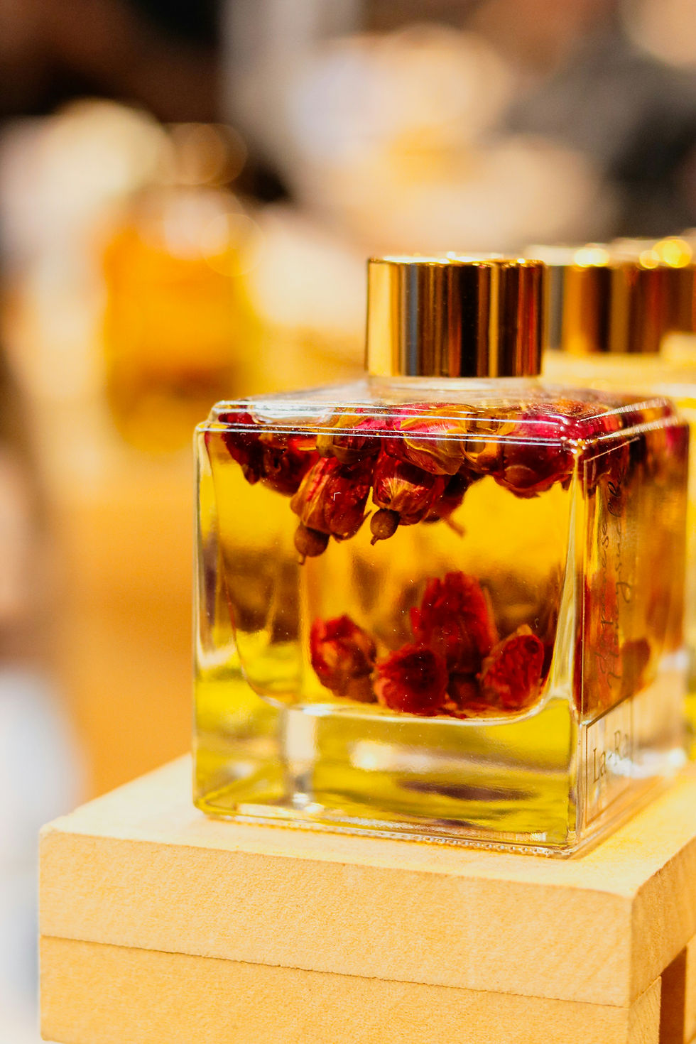 Mobile Perfume Body Oil Workshop in Houston, TX by Coco Select for private and corporate events.