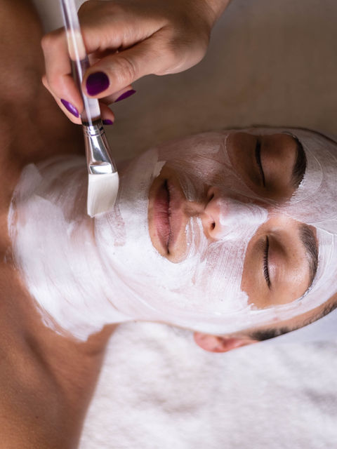 Kako riješiti problem proširenih pora na koži lica?