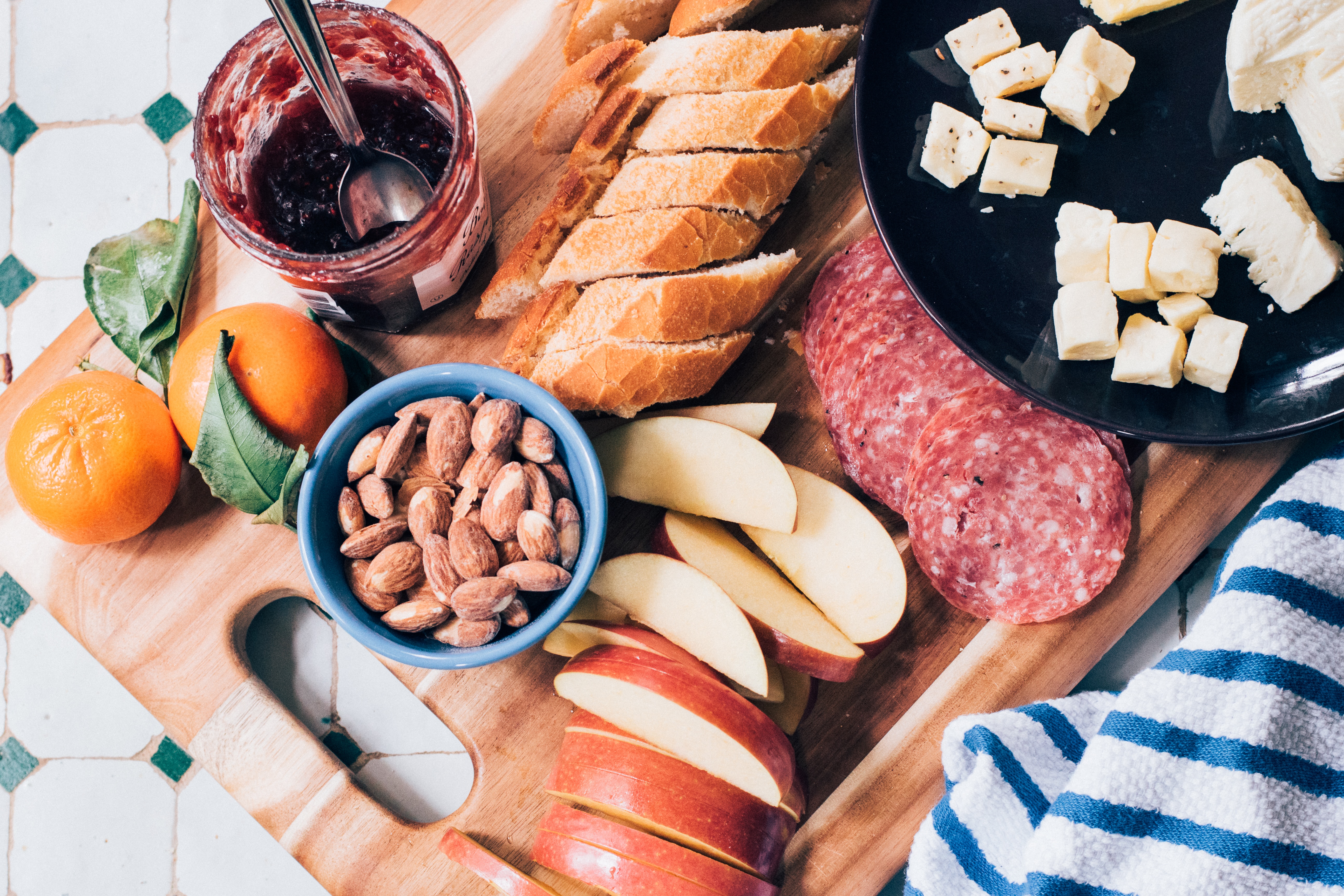 Picnic & Paddle: Woods Lake picnic