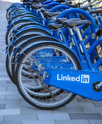 LinkedIn Advertising service by Dynamic Features