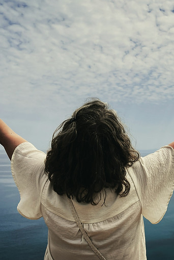 Image by Jametlene Reskp
