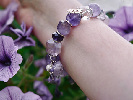 Image by Maxim Tolchinskiy