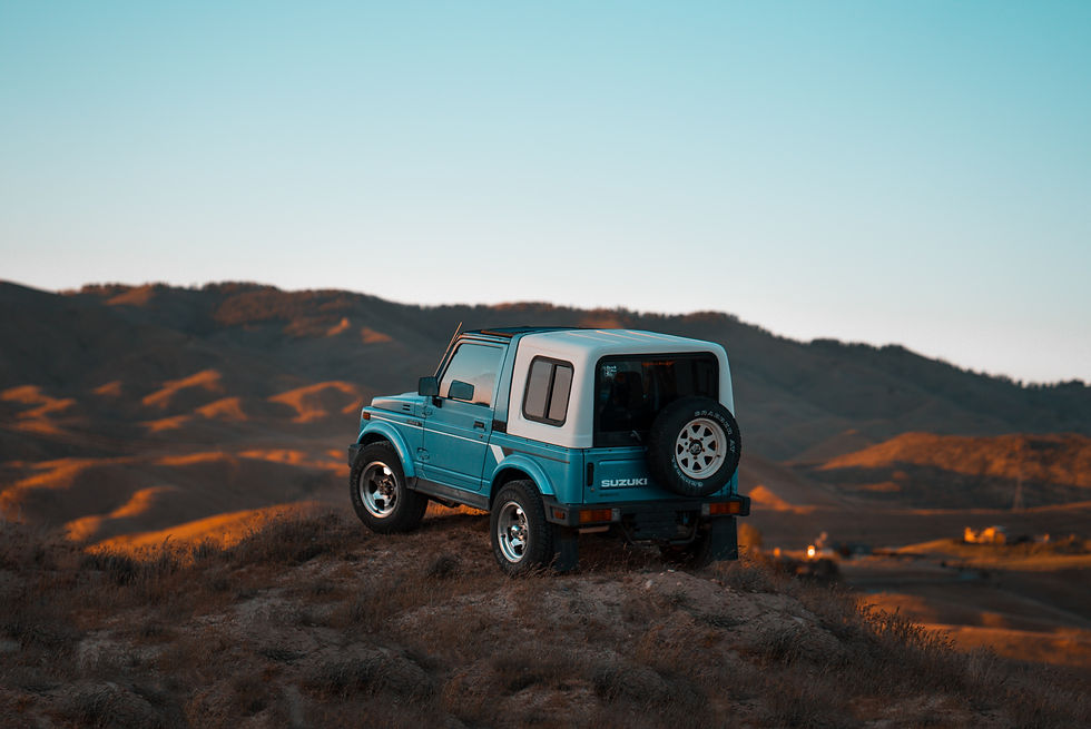 If the great outdoors is your playground, then Boise is your ultimate backyard. This city doesn’t just offer nature—it lives and breathes it. Whether you’re chasing rugged mountain peaks, pristine rivers, or wide-open trails, Boise is packed with year-round adventure at every turn.