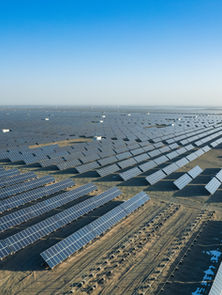 Energia solar impulsionará aumento global de 4,6 TW em energias renováveis até 2030, aponta AIE
