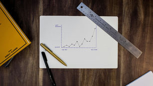 Stop Guessing. Start Leading: 10 Questions to Revive Sales Performance Now— Especially When Sales Are Stagnant or Struggling
