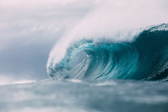 Crashing wave