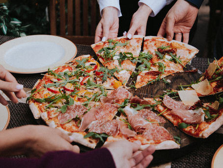 5 Vantagens de contratar uma pizzaria móvel para eventos.