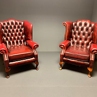 armchairs for couples counselling program