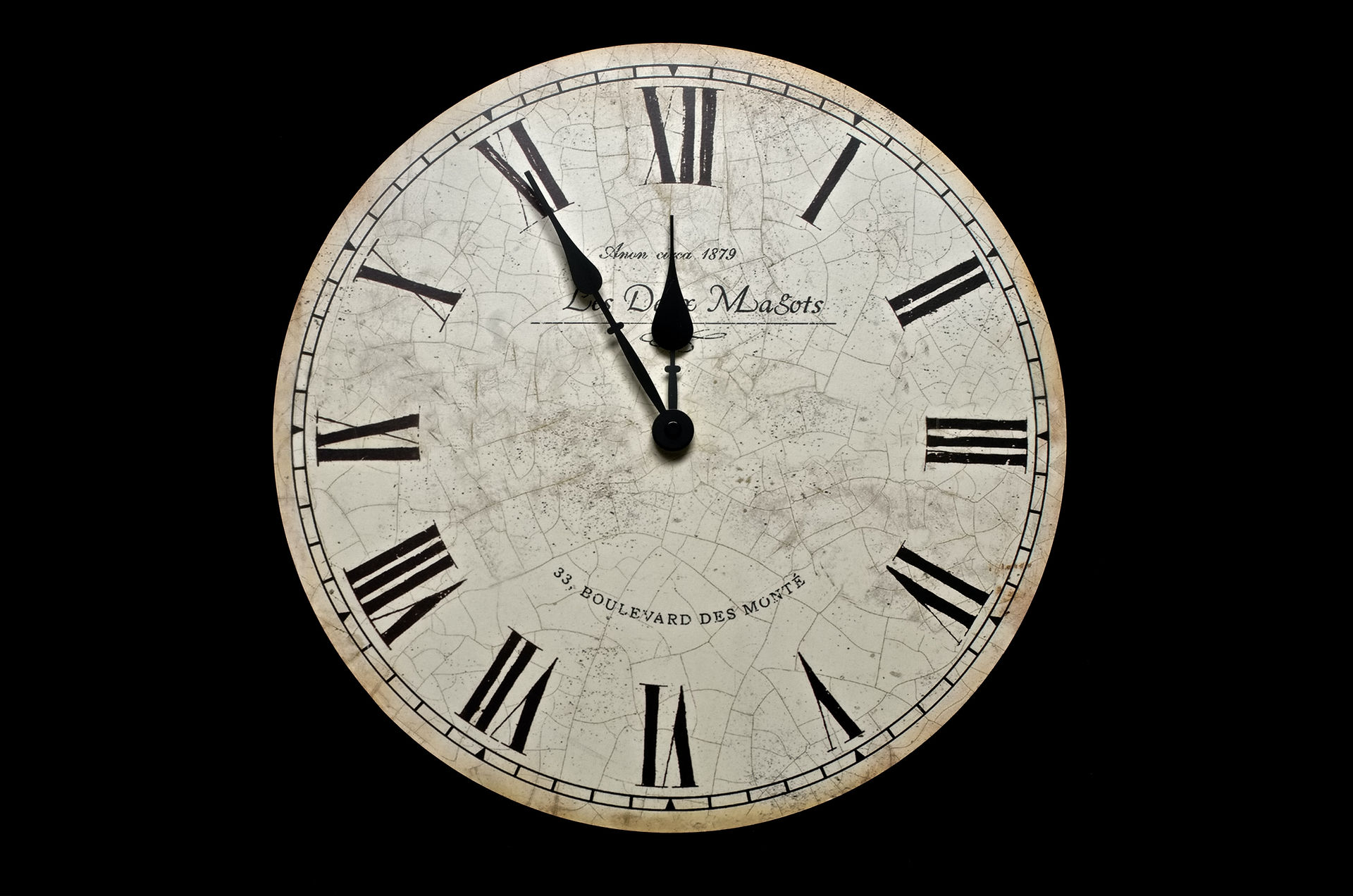 Uhr mit römischen Ziffern 