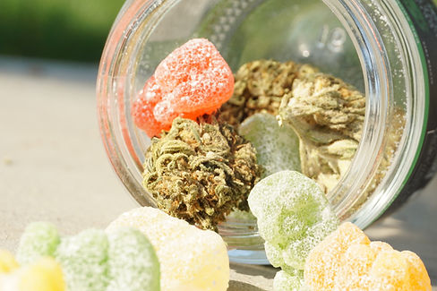 24 hour cannabis toronto, toronto cannabis, queen st cannabis, edibles, marijuana, edibles, candy, marijuana edibles