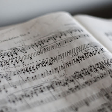 READING NOTES ON THE GUITAR (Page 3 and 4)