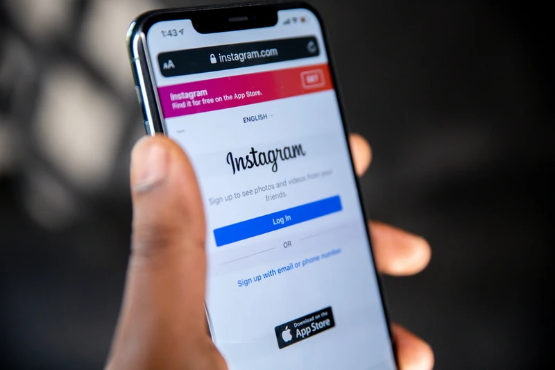 Diseño 3D para Instagram con Cinema 4D