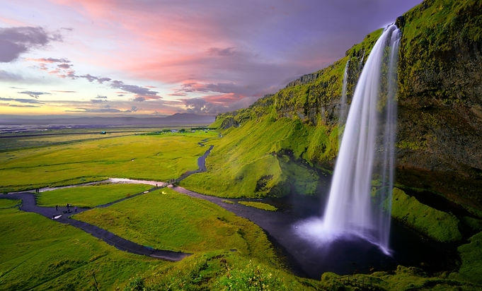Image by Robert Lukeman