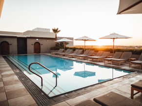 NOS CHEVEUX vs LA PISCINE