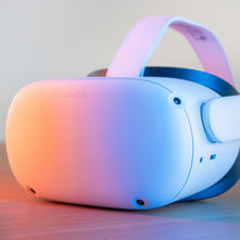 Exploring the Key Differences Between Low Fidelity and High Fidelity Avionics in Mixed Reality - Flight Simulation