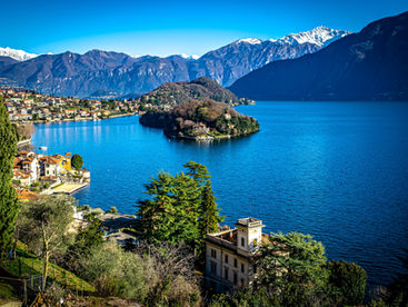 Discover the 5 destinations where villas sell before they’re even listed