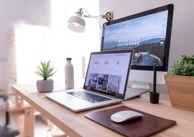 Web & Design 