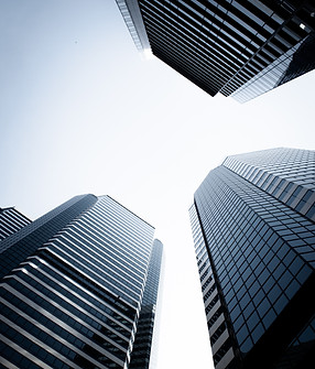 Image by Sergio Capuzzimati