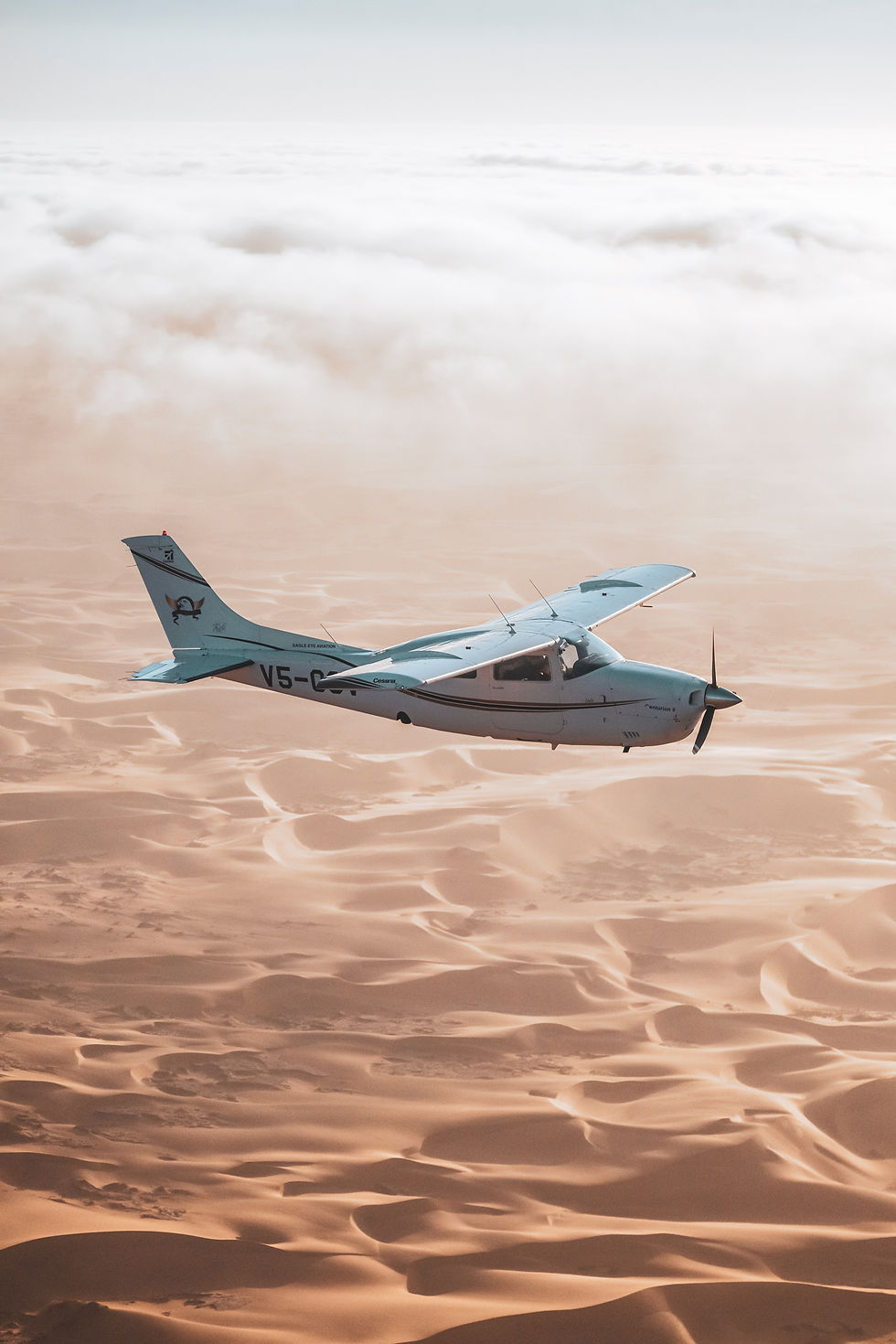 Fly-in safari & self-drive Namibia tour combo