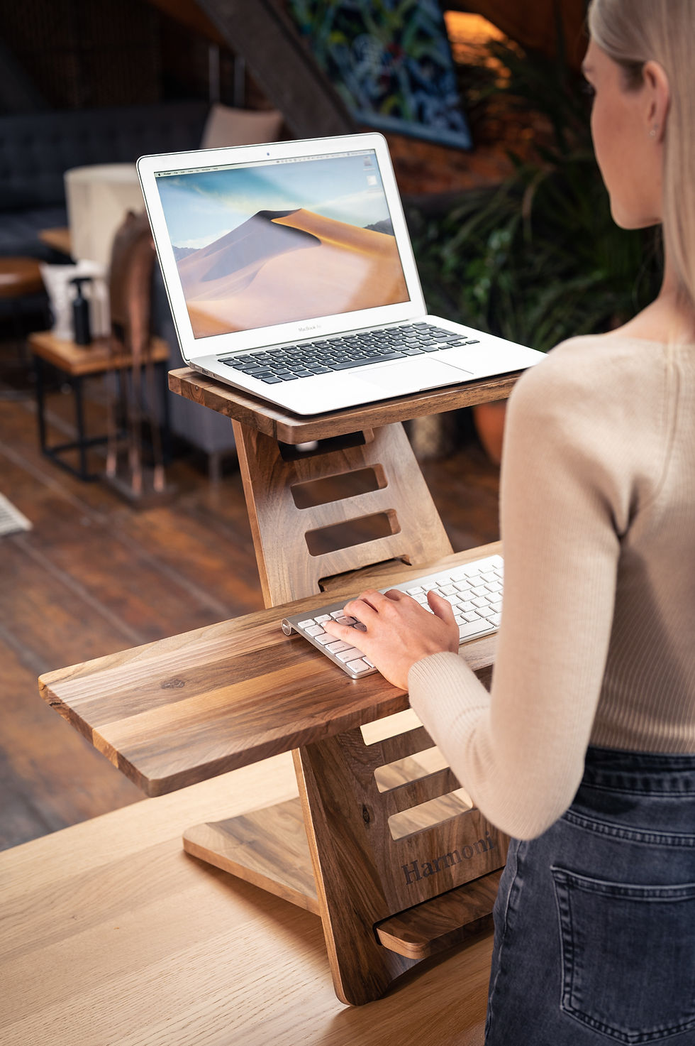 3 tips for desk posture healthy lower back