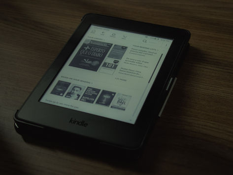 I used to be that person going on about the smell of paper and how a "real book" just hits different. My bookshelf full of paperbacks, and me being proud of it, would've fought for it :D.