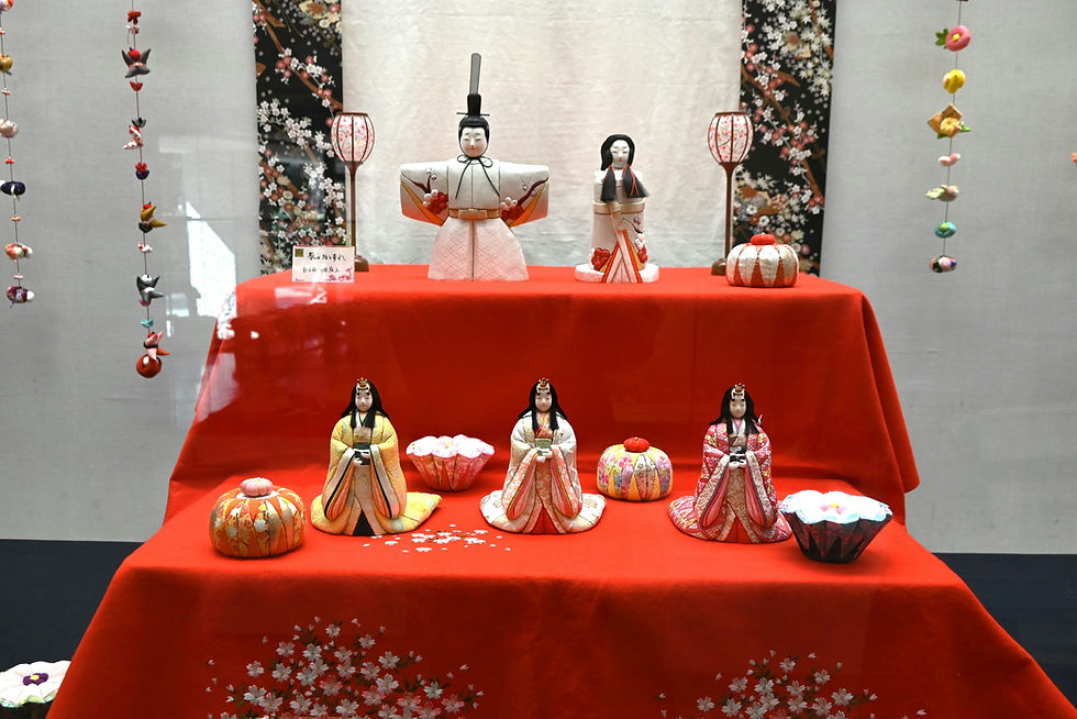 ひな祭り製作・2・3月生まれ誕生会