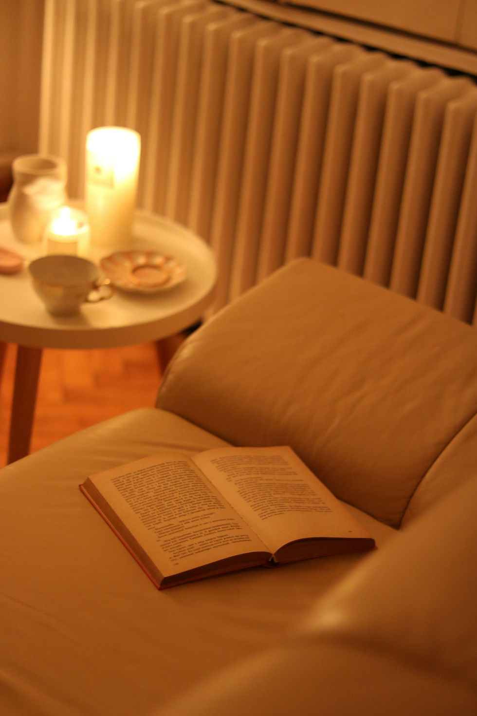 Abendritual (Buch, Licht, Ruhe)