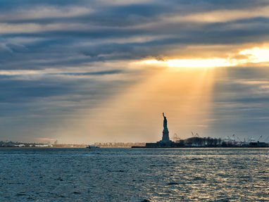 США ужесточат правила въезда для 43 стран, включая Россию и Беларусь