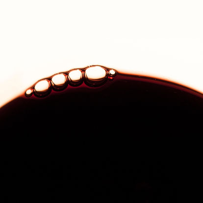 Five clues to spot a bad wine at a glance