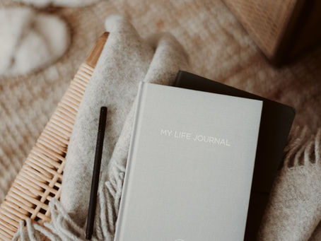 7 Journaling Prompts to Help You Unpack Your Week with God