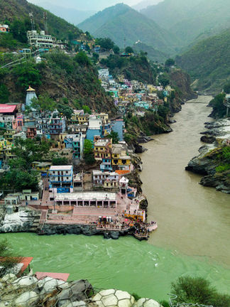 Devprayag Uttarakhand near Hotel Lovekush Srinagar