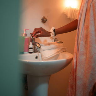 Comment choisir et acheter un ensemble salle de bain pour enfin organiser ton bazar ?