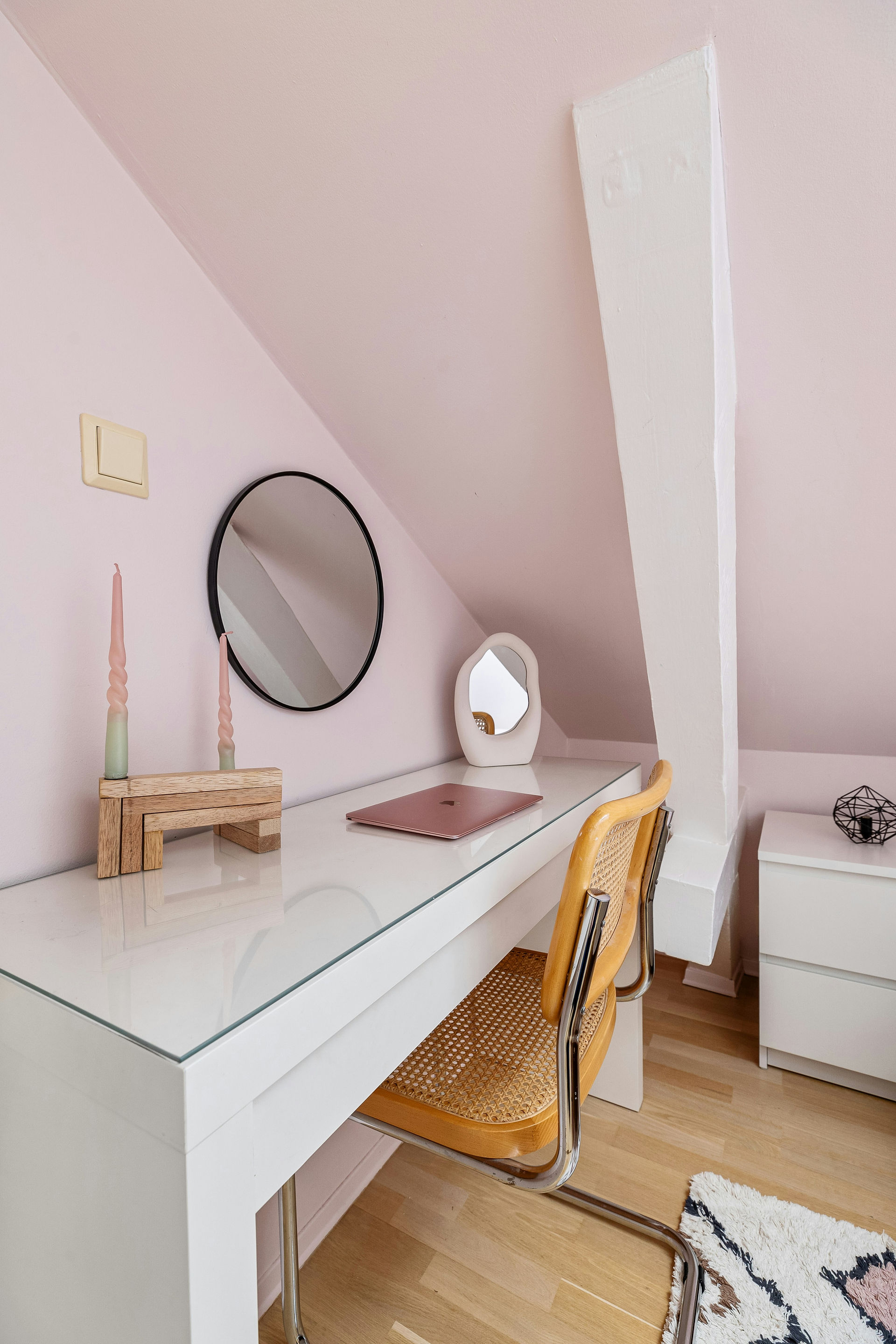 Roze muurtint