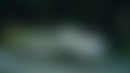 Por que sedãs não têm limpadores traseiros no para-brisa?