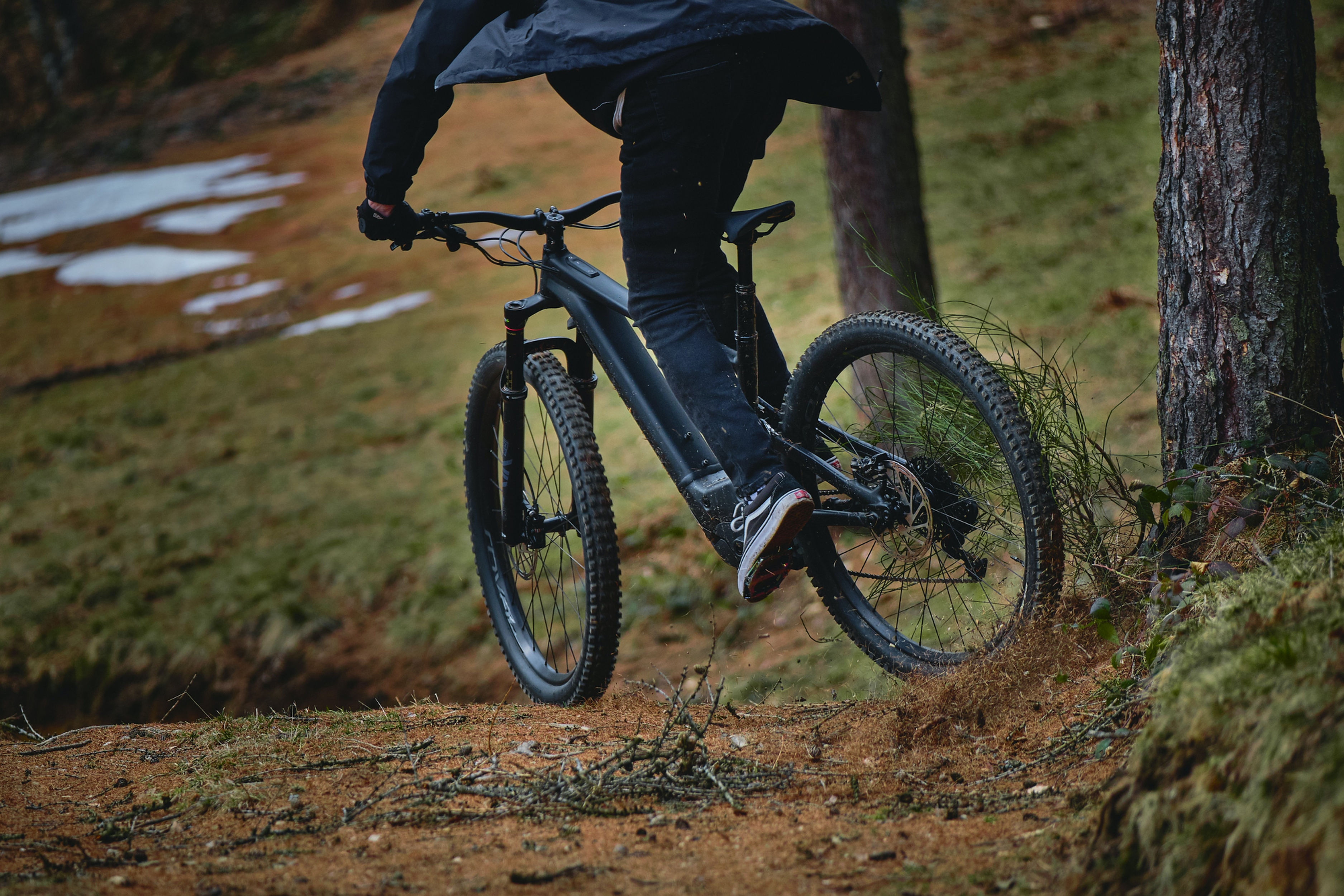 vtt électrique vae alpes guide moniteur