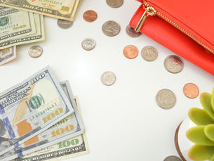 Breaking the Chains: 10 Steps to Financial Freedom