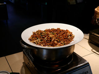 Cantonese-Style Soy Sauce Fried Noodles (Si Yau Chao Mian)