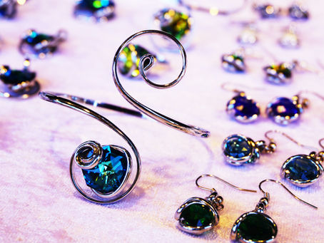 Perfect Birthstone Selection: Complete Monthly Crystal Guide